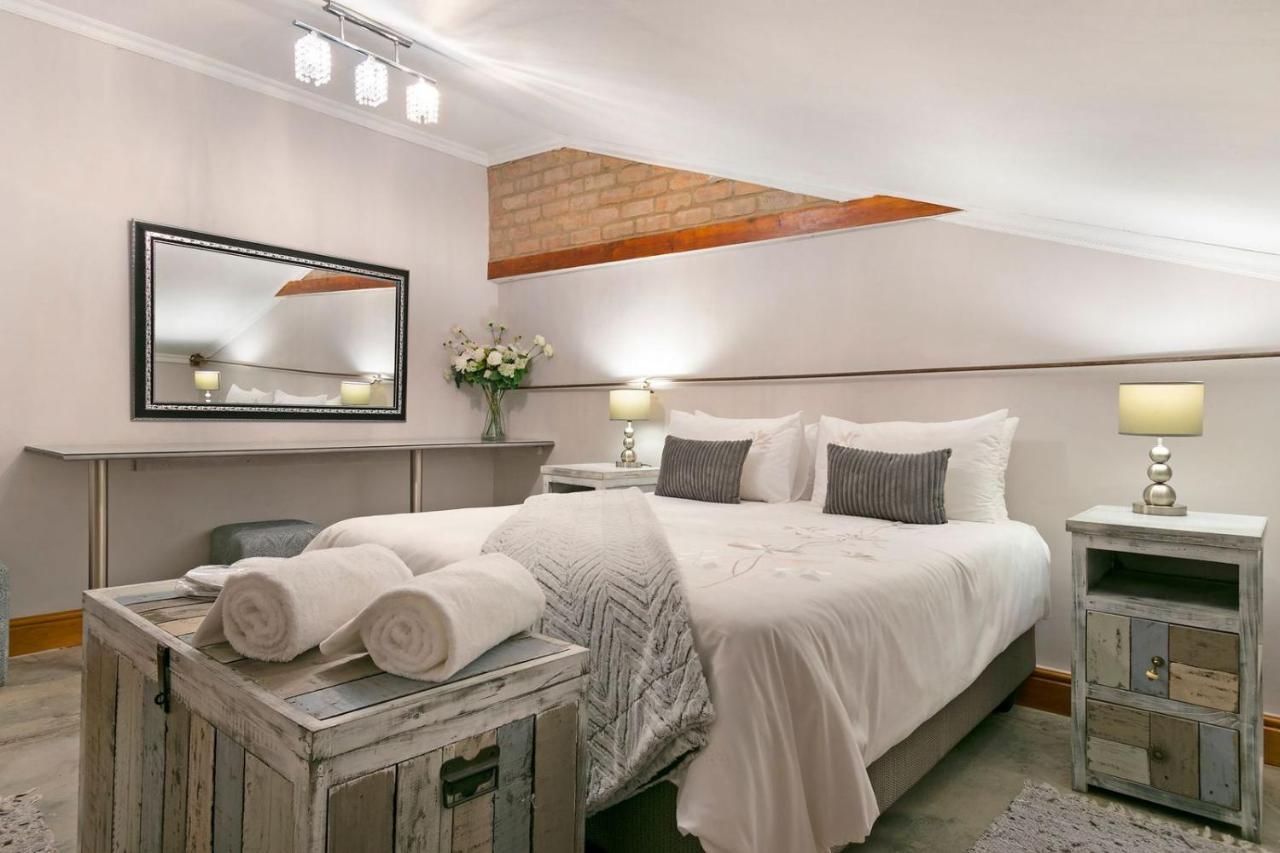 J'S Audacious Living Montagu Self Catering Apartment Ngoại thất bức ảnh