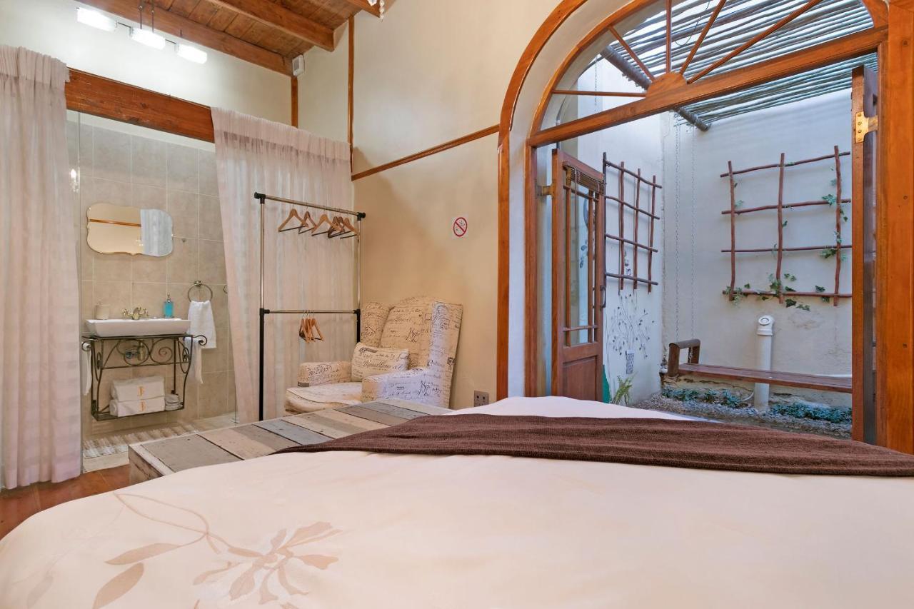 J'S Audacious Living Montagu Self Catering Apartment Ngoại thất bức ảnh